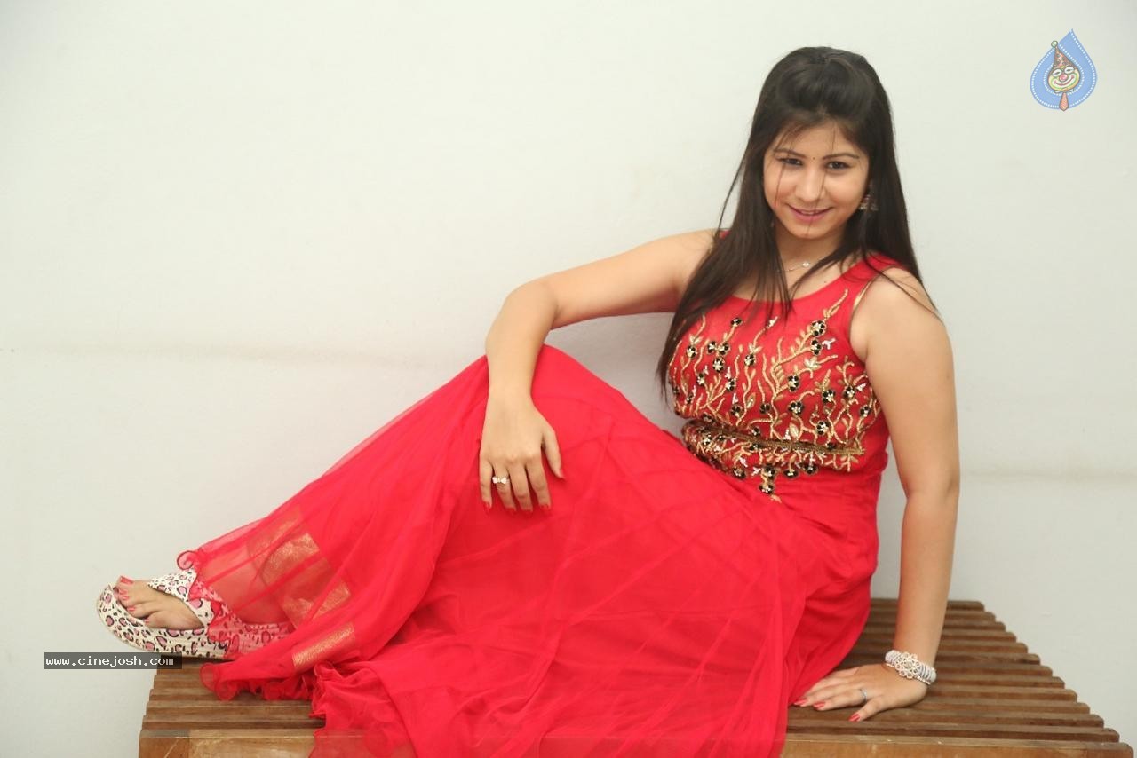 Janisha Patel New Photos - 22 / 58 photos