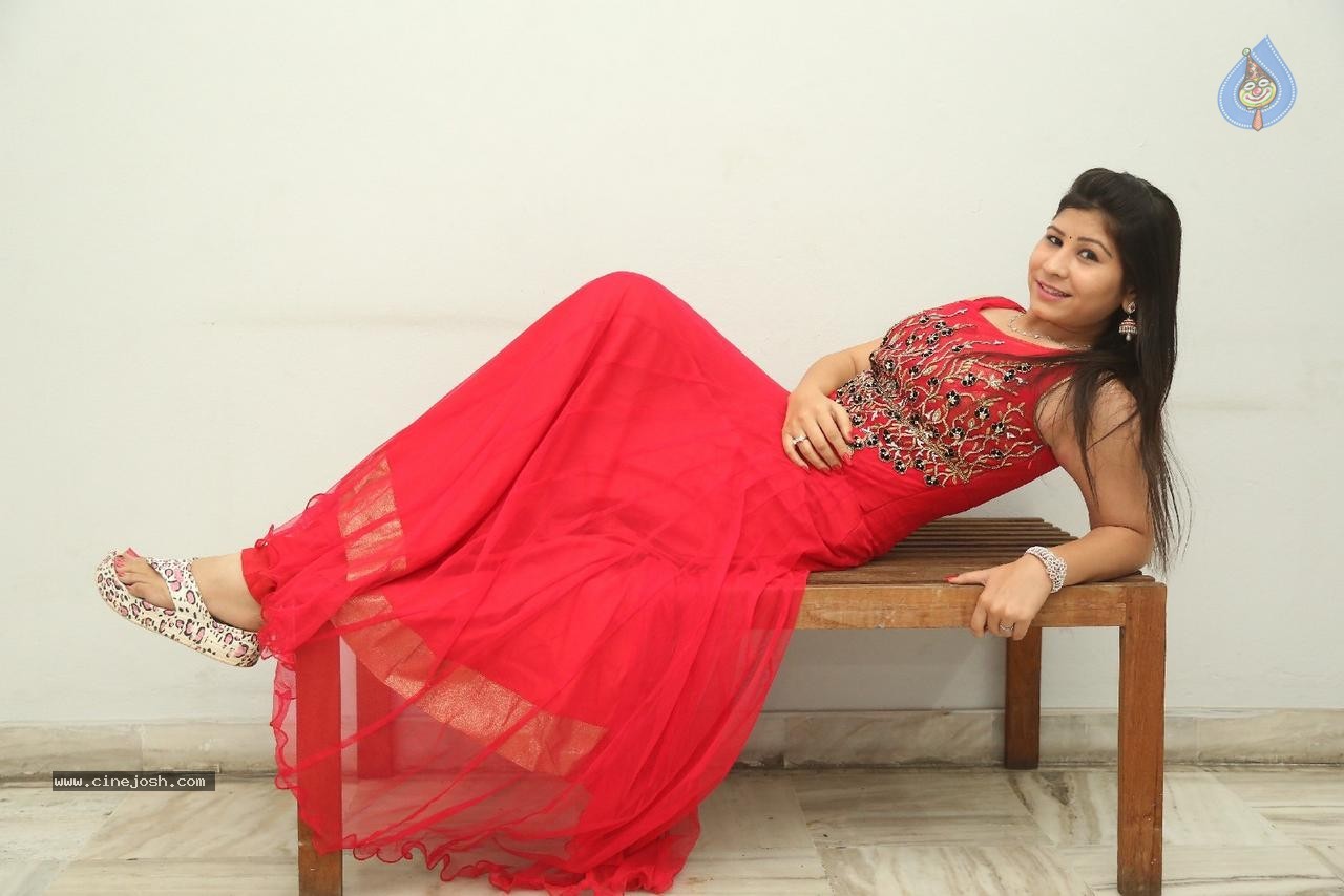 Janisha Patel New Photos - 23 / 58 photos