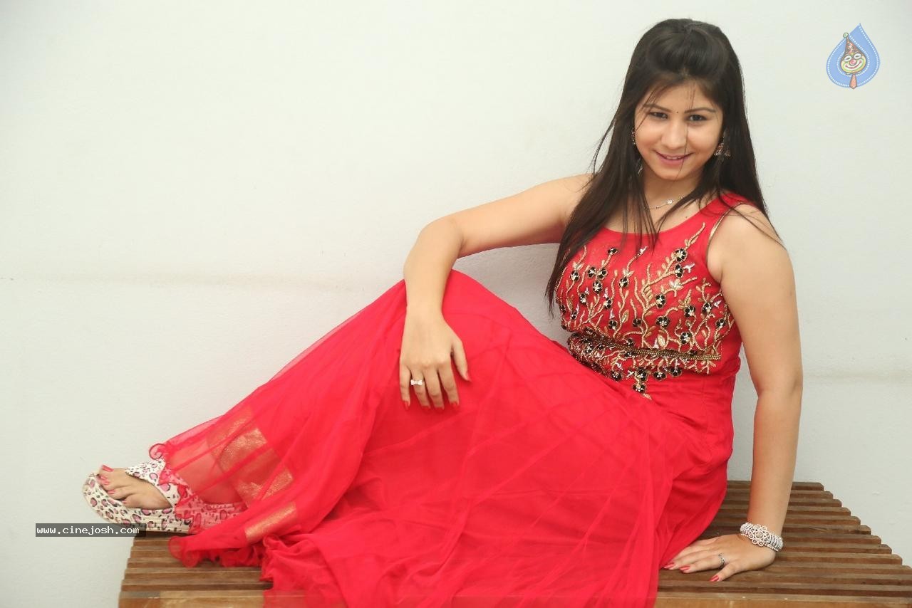 Janisha Patel New Photos - 28 / 58 photos