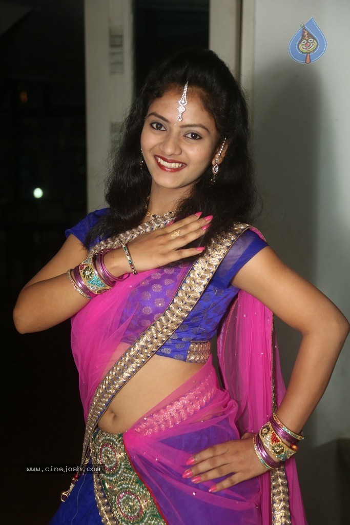 Jaya Harika Hot Pics - 27 / 75 photos