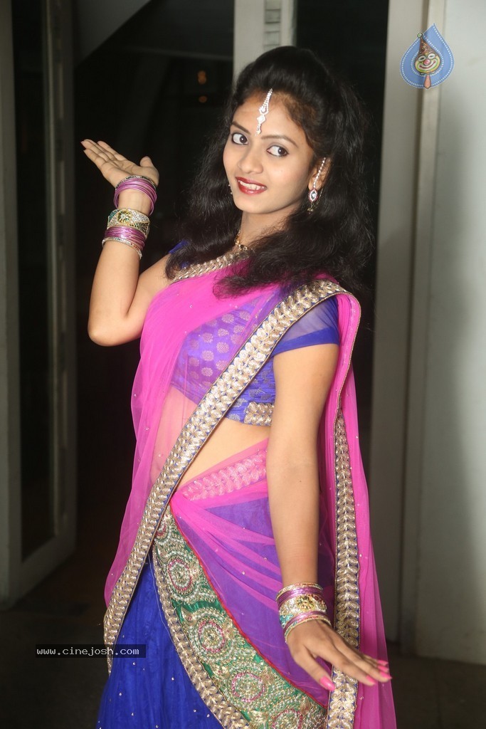 Jaya Harika Hot Pics - 28 / 75 photos