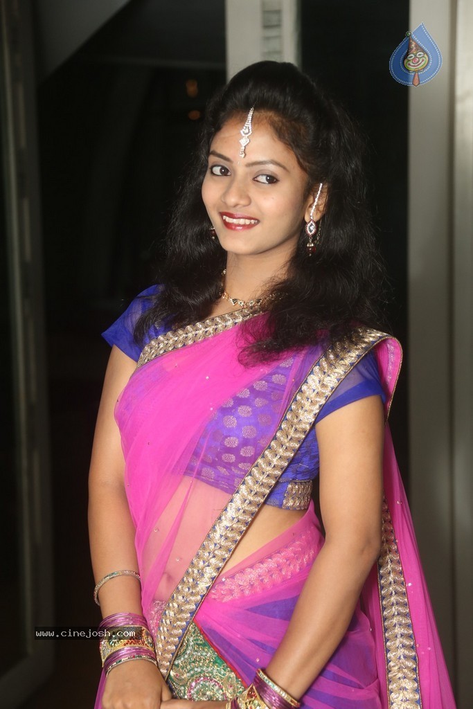 Jaya Harika Hot Pics - 38 / 75 photos