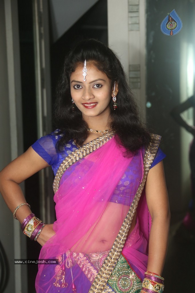 Jaya Harika Hot Pics - 40 / 75 photos