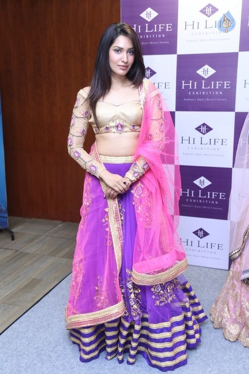 Jhataleka Malhotra New Pics - 6 / 21 photos