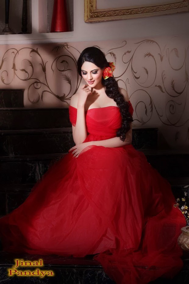 Jinal Pandya Hot Portfolio - 12 / 14 photos