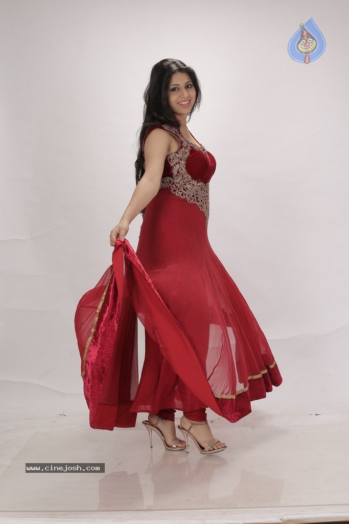 Jiya Khan New Photos - 27 / 37 photos