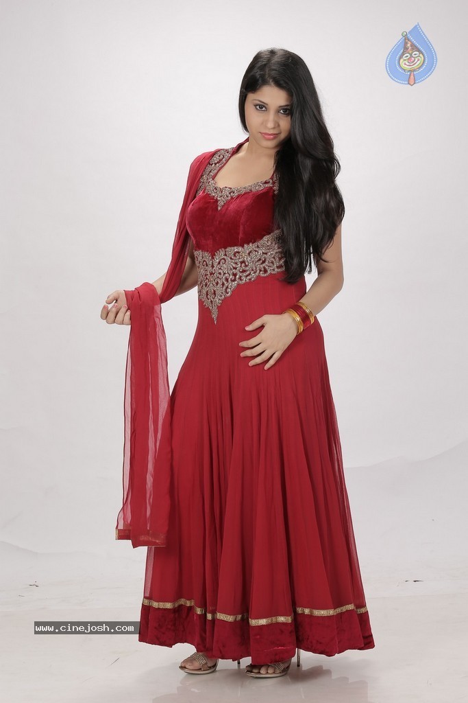 Jiya Khan New Photos - 35 / 37 photos