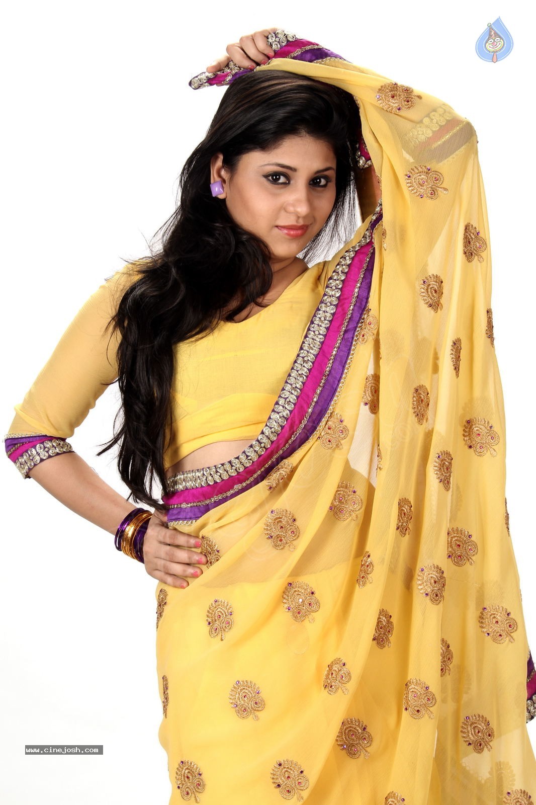 Jiya Khan Photo Shoot - 7 / 39 photos