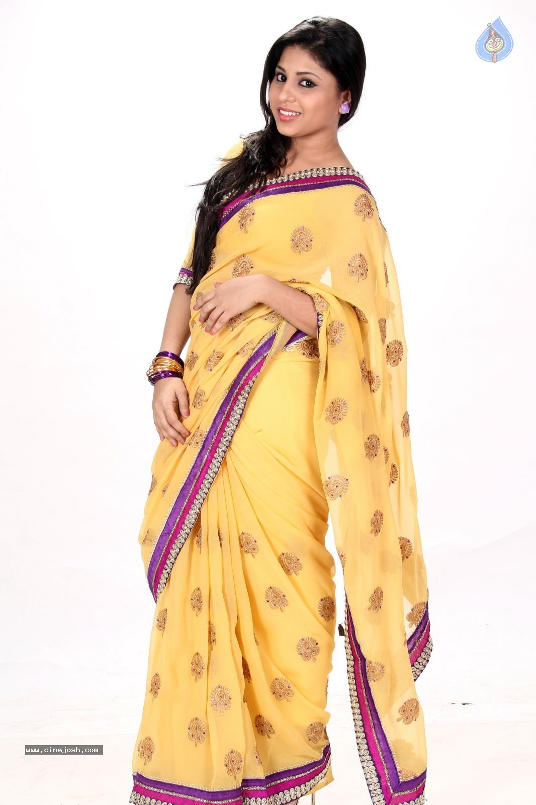 Jiya Khan Photo Shoot - 13 / 39 photos