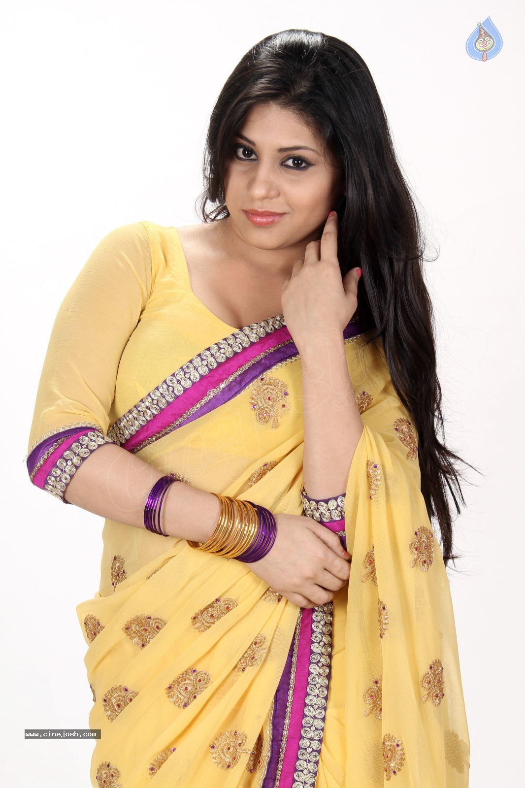 Jiya Khan Photo Shoot - 30 / 39 photos