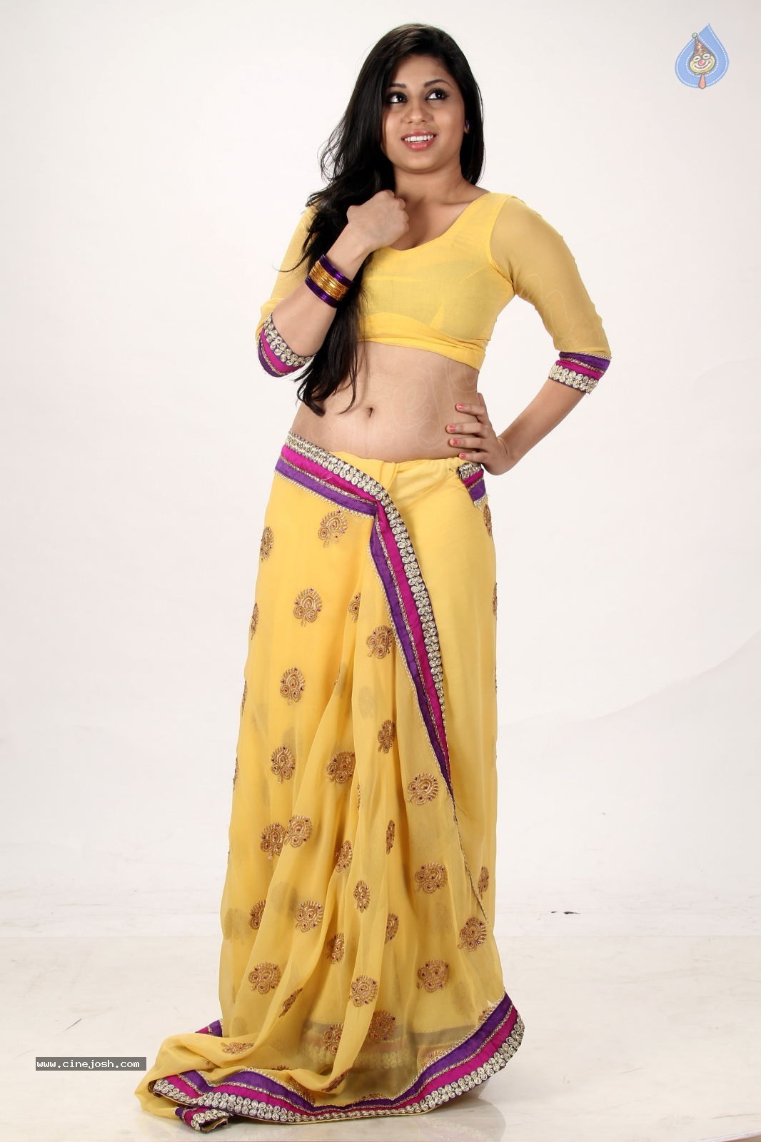 Jiya Khan Photo Shoot - 31 / 39 photos