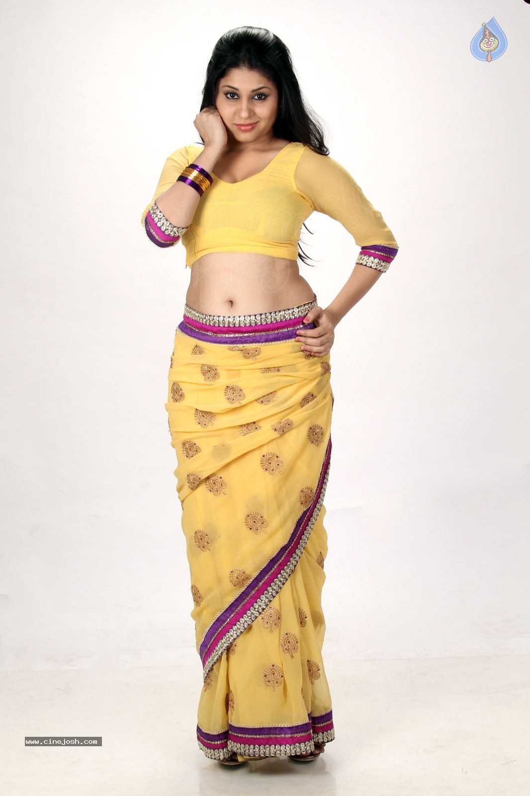 Jiya Khan Photo Shoot - 32 / 39 photos