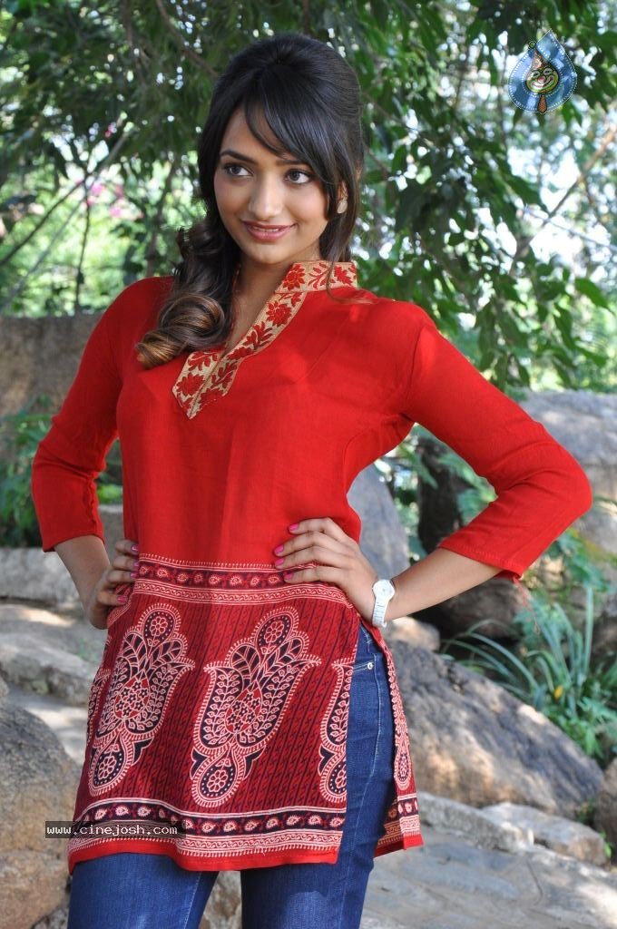 Jiya New Stills - 56 / 68 photos