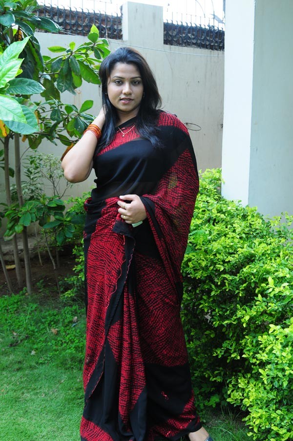 Jyothi - Gentleman - Photos - 39 / 60 photos