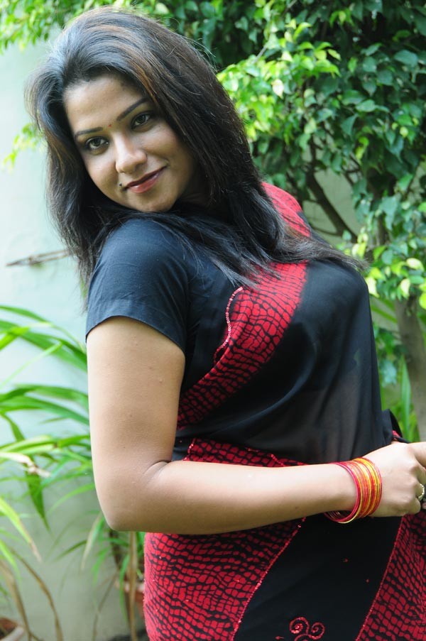 Jyothi - Gentleman - Photos - 46 / 60 photos