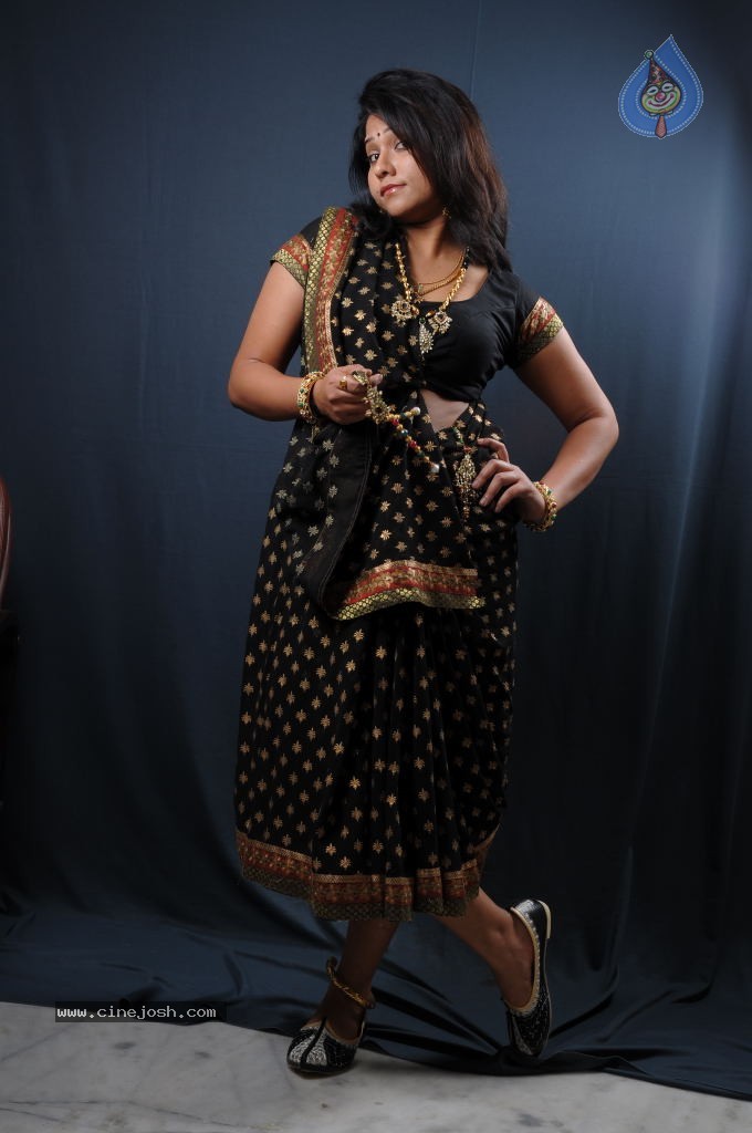 Jyothi New Stills - 108 / 111 photos