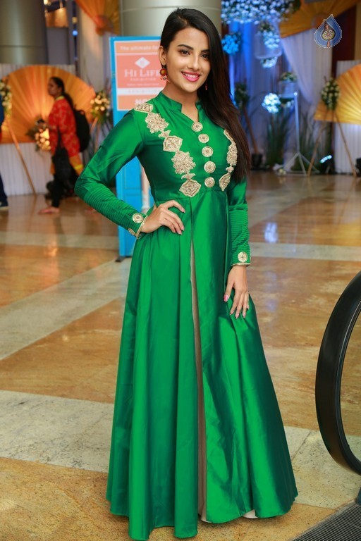 Jyotii Sethi Latest Gallery - 26 / 30 photos
