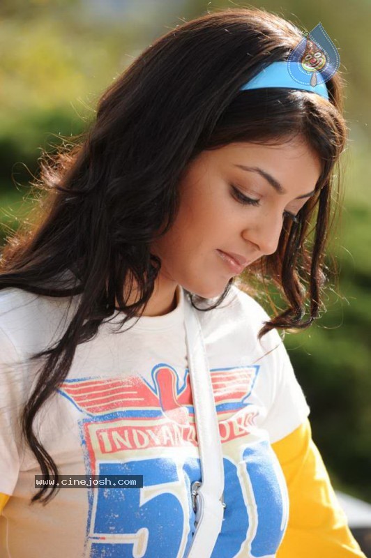 Kajal Agarwal - Darling - 17 / 43 photos