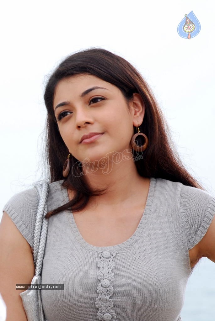 Kajal Agarwal Actress Gallery - 17 / 47 photos