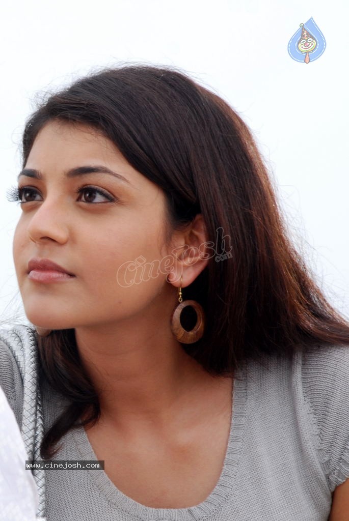 Kajal Agarwal Actress Gallery - 28 / 47 photos