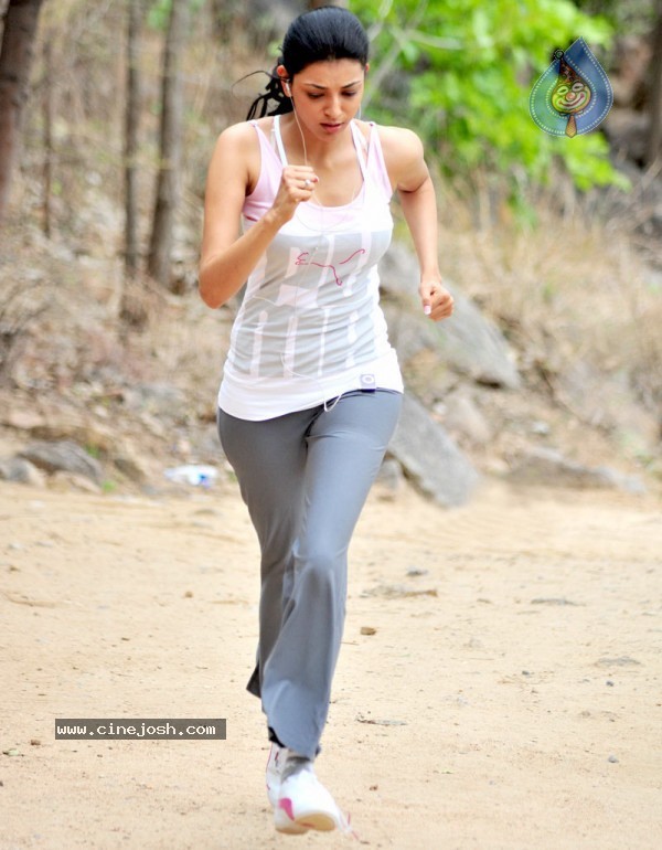 Kajal Agarwal New Gallery - 9 / 35 photos