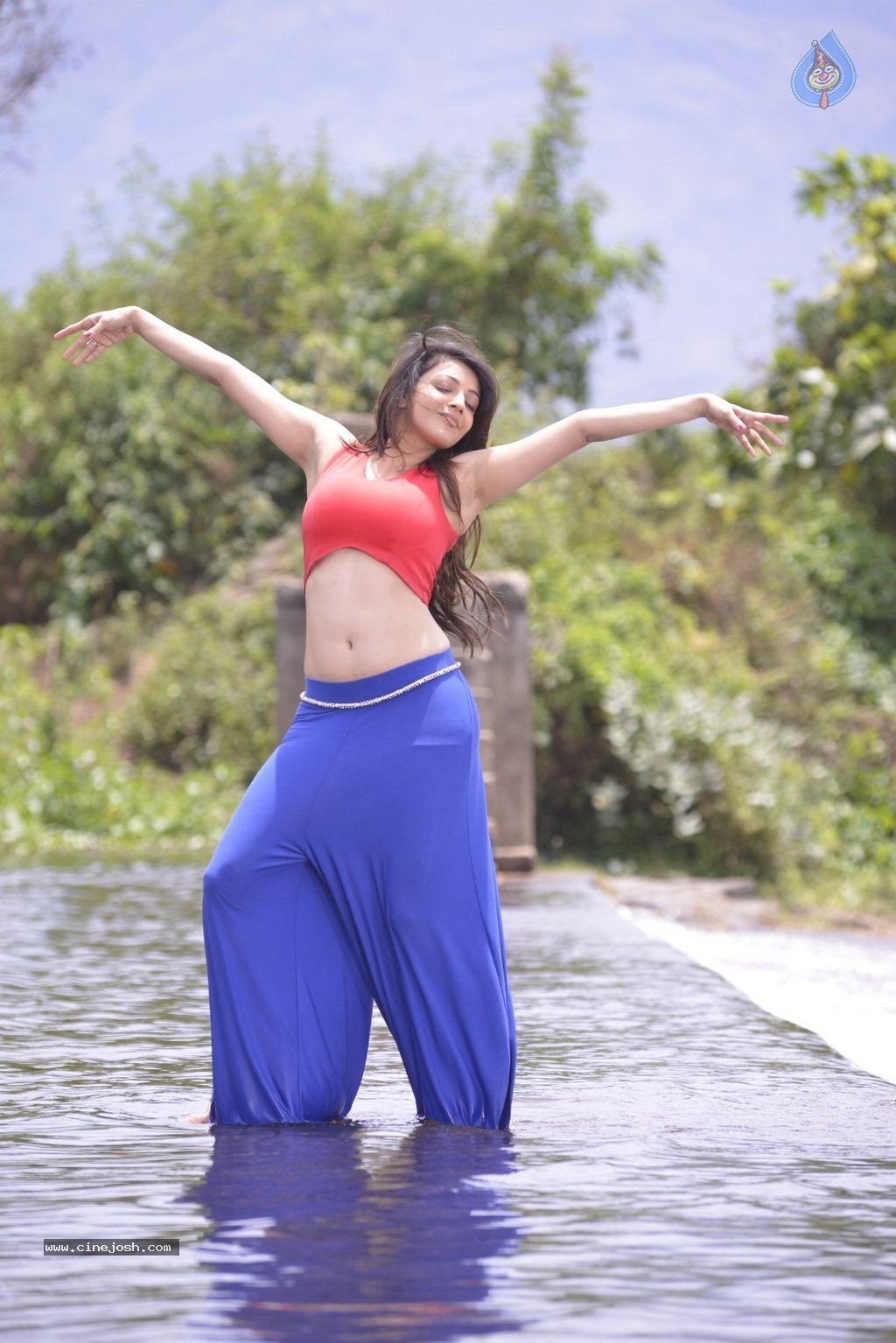 Kajal Agarwal New Images - 15 / 19 photos