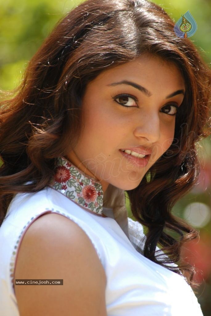 Kajal Agarwal New Stills - 5 / 61 photos