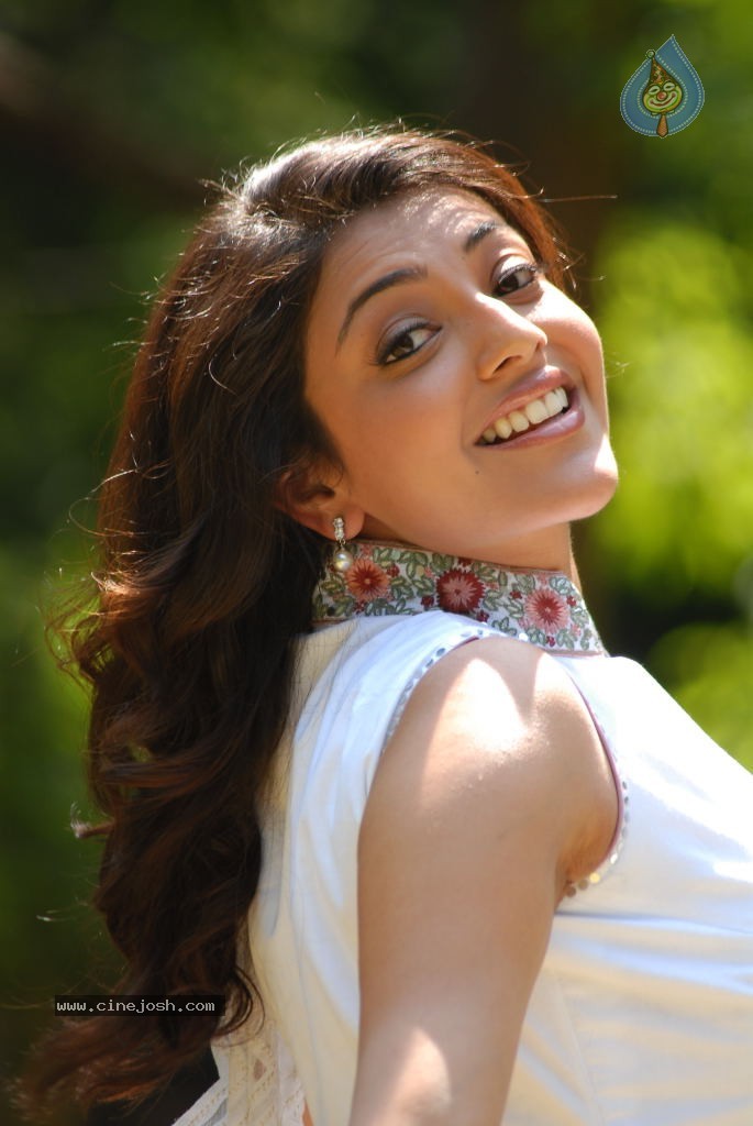 Kajal Agarwal New Stills - 14 / 49 photos