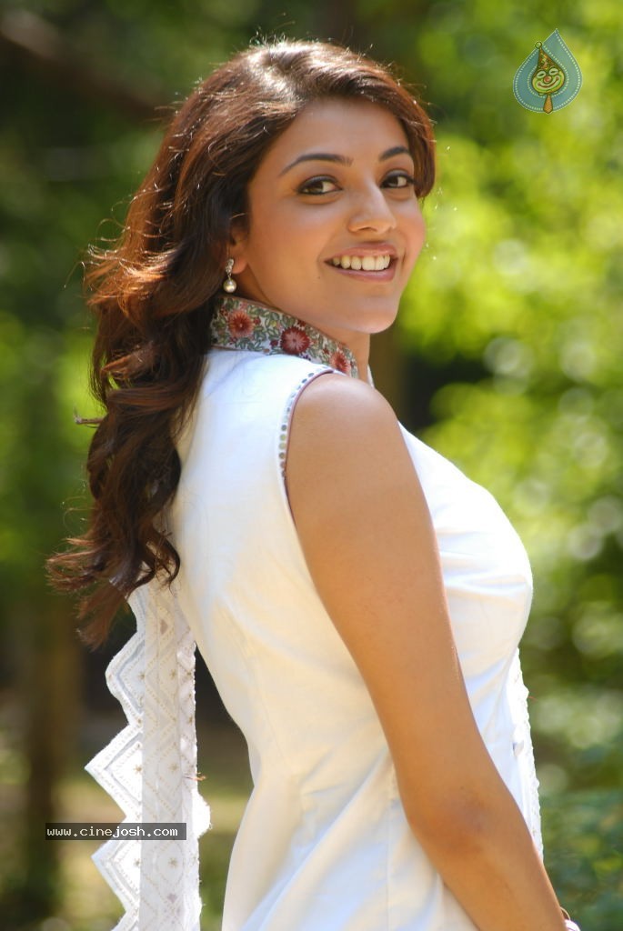 Kajal Agarwal New Stills - 16 / 49 photos