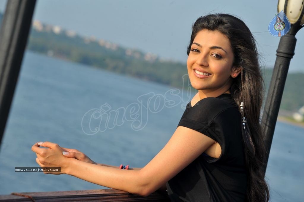 Kajal Agarwal Photo Gallery - 67 / 68 photos