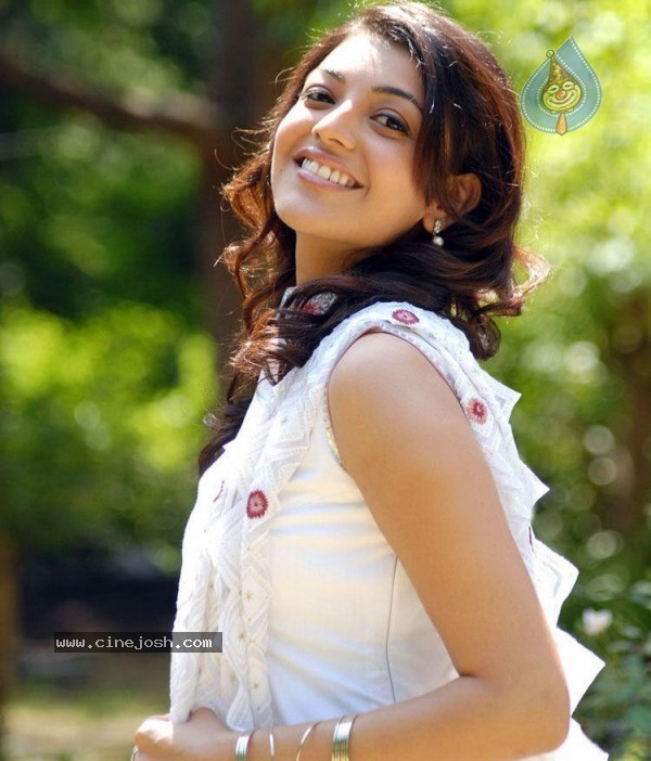 Kajal Agarwal Photo Stills - 22 / 44 photos