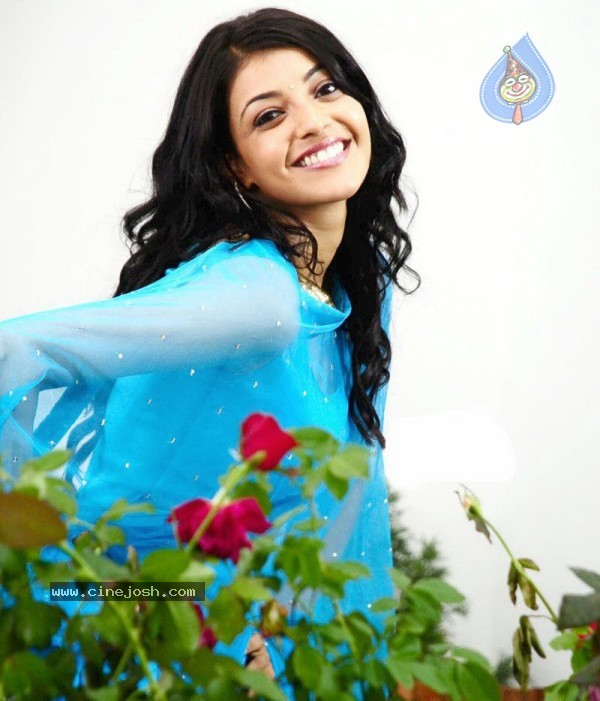 Kajal Agarwal Photo Stills - 33 / 44 photos