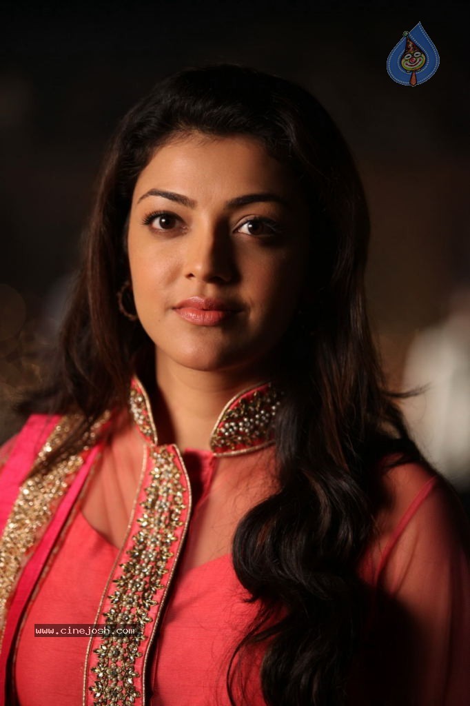 Kajal Agarwal Stills - 10 / 44 photos