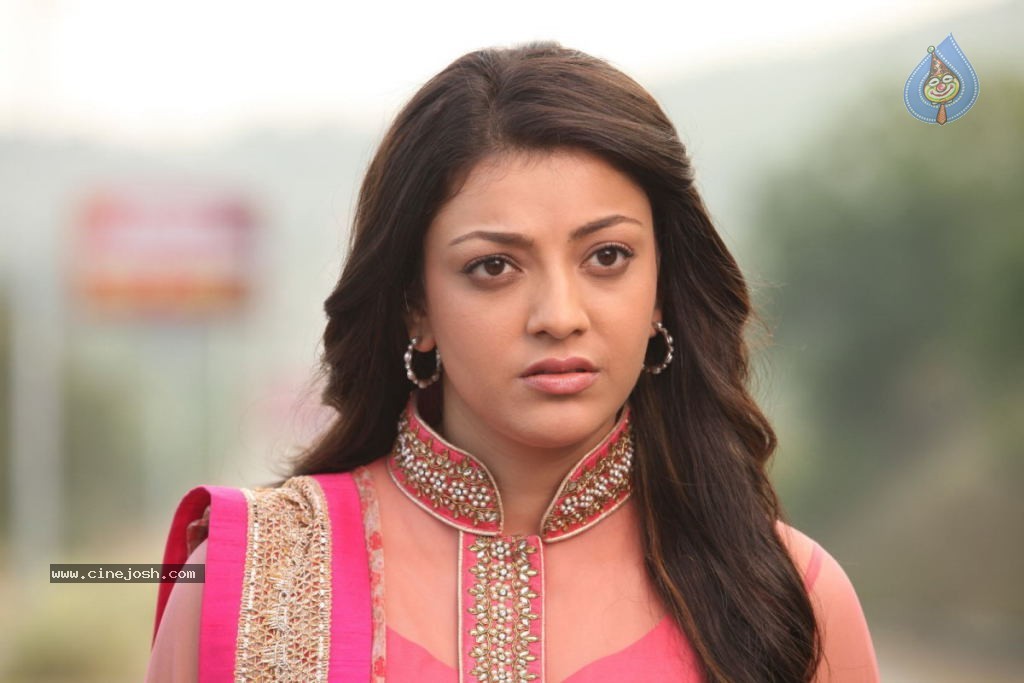 Kajal Agarwal Stills - 15 / 44 photos