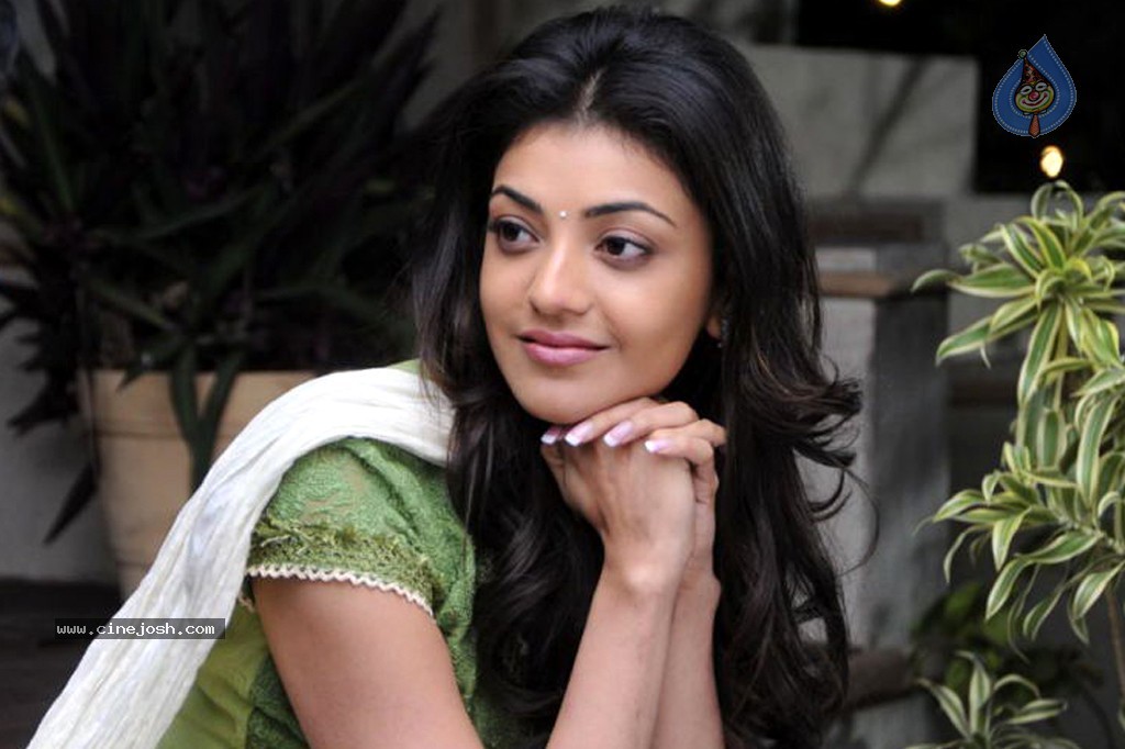 Kajal Agarwal Stills in Mr. Perfect Movie - 17 / 85 photos