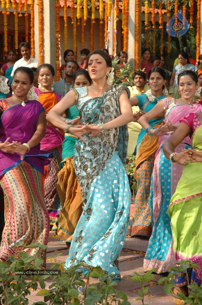 Kajal Agarwal Stills in Mr. Perfect Movie - 48 / 85 photos