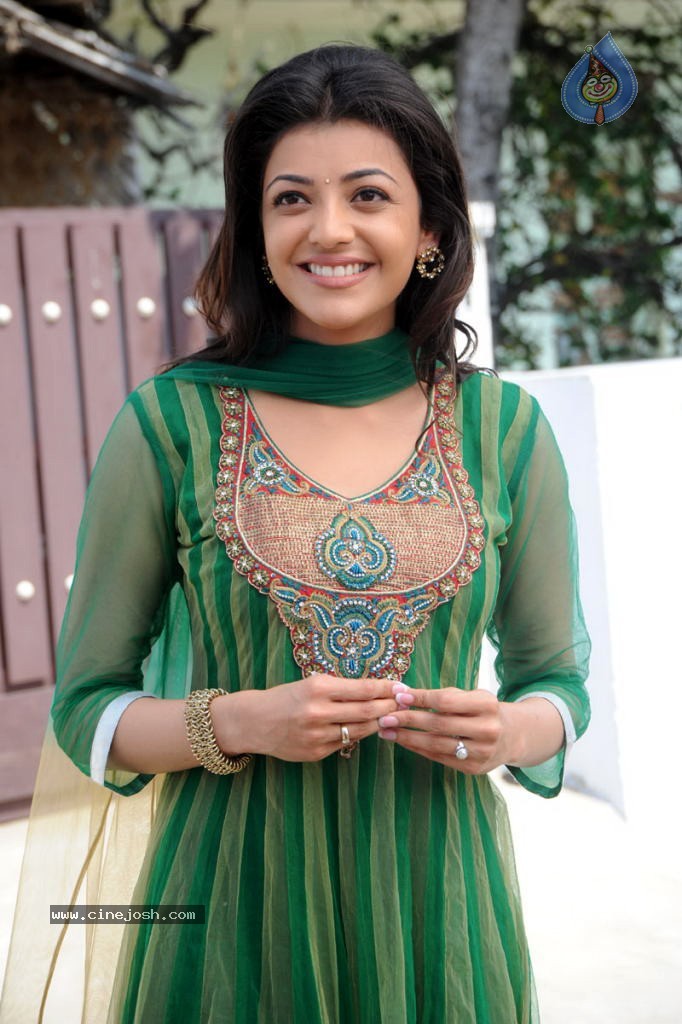 Kajal Agarwal Stills in Mr. Perfect Movie - 78 / 85 photos