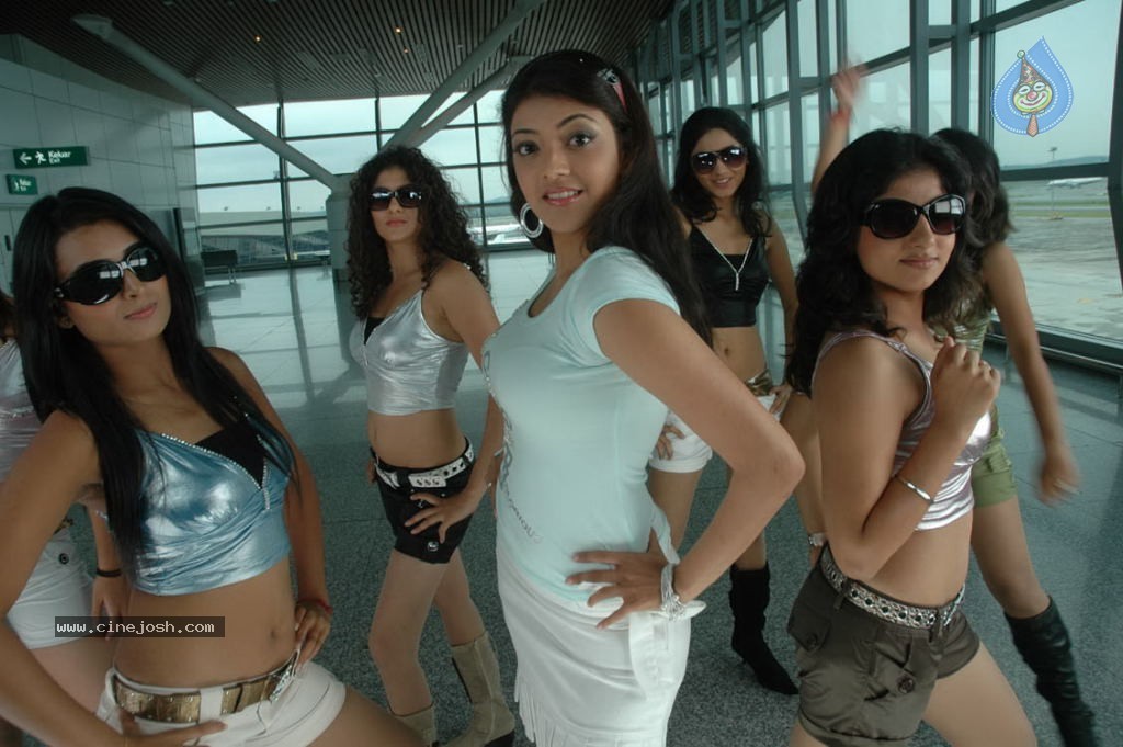 Kajal Agarwal Hot Stills - 52 / 63 photos