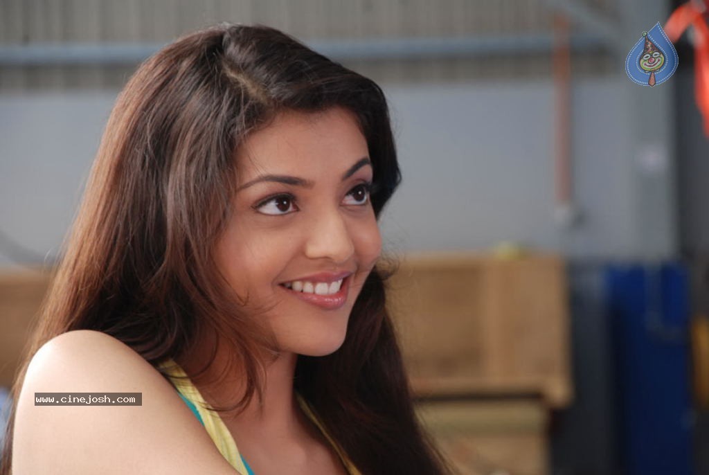 Kajal Agarwal Hot Stills - 56 / 63 photos