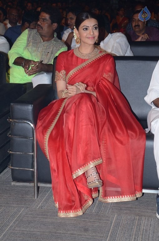 Kajal at Brahmotsavam Audio Launch - 7 / 41 photos