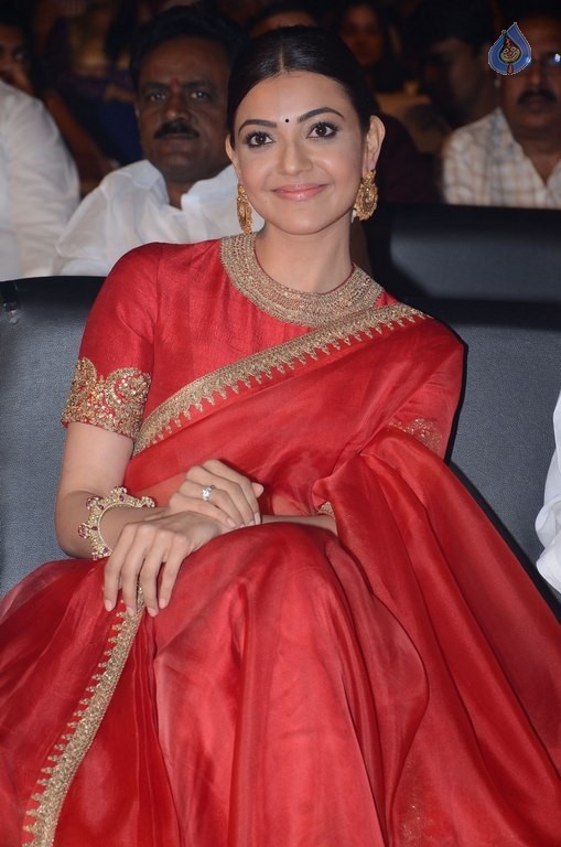 Kajal at Brahmotsavam Audio Launch - 35 / 41 photos