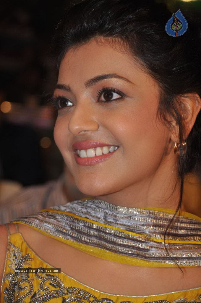 Kajal at Naayak Audio Launch - 11 / 62 photos