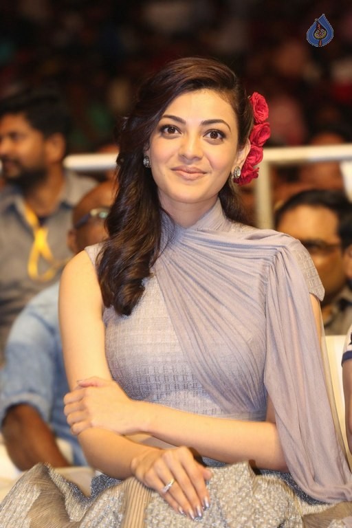 Kajal at SGS Audio Launch - 24 / 52 photos