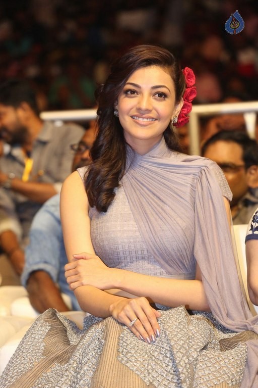 Kajal at SGS Audio Launch - 31 / 52 photos