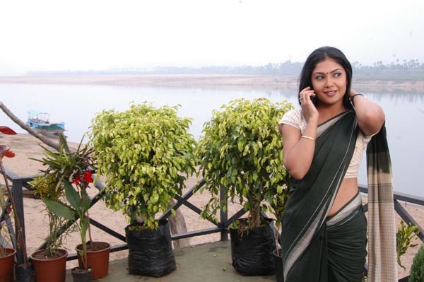 Kamalinee Mukherjee - 92 / 245 photos