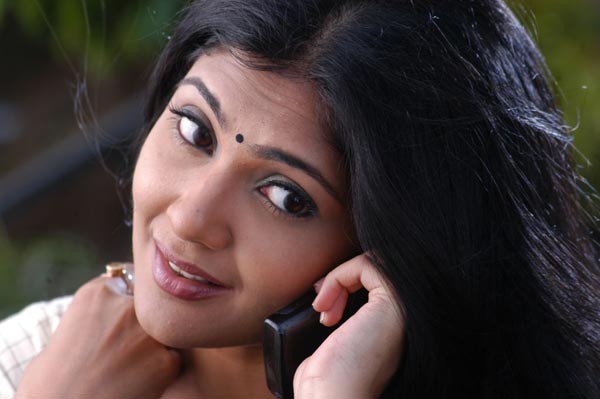 Kamalinee Mukherjee - 105 / 245 photos