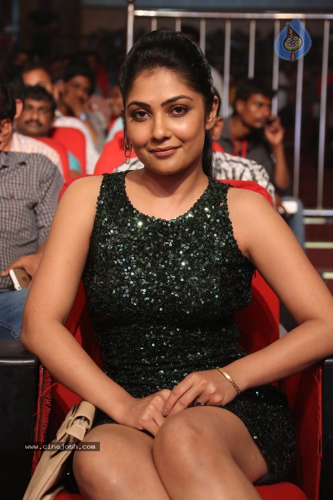 Kamalini Mukherjee at GAV Audio - 34 / 150 photos