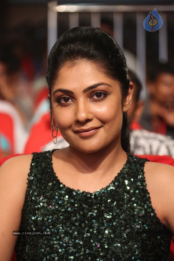 Kamalini Mukherjee at GAV Audio - 43 / 150 photos