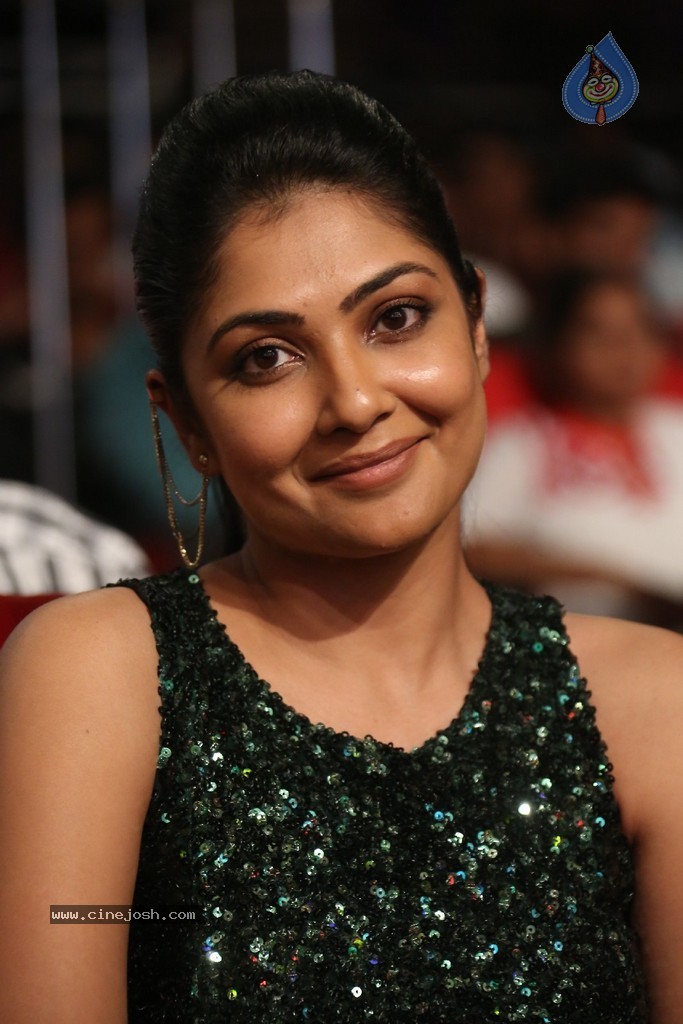 Kamalini Mukherjee at GAV Audio - 70 / 150 photos