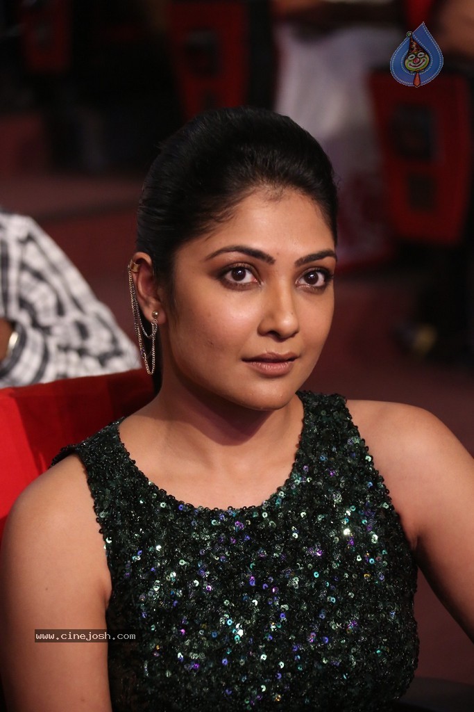 Kamalini Mukherjee at GAV Audio - 82 / 150 photos